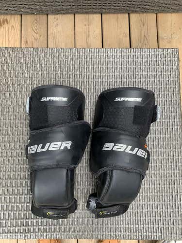 Bauer Goalie Knee Pads