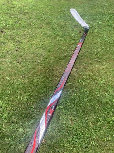Senior Left Hand Mid Pattern Pro Stock Vapor 1X Lite Hockey Stick