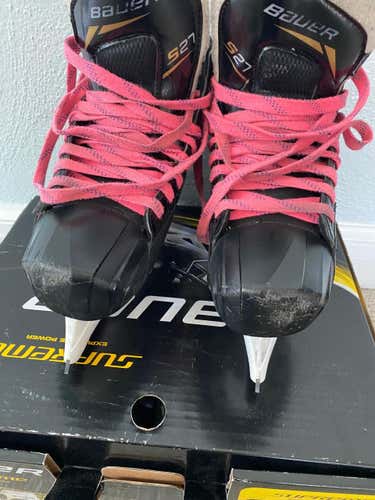 Junior Used Bauer Supreme S27 Hockey Goalie Skates Regular Width Size 5