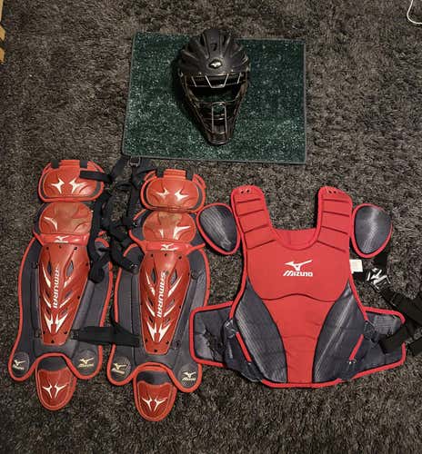Red Intermediate Mizuno Samurai Catcher's Set