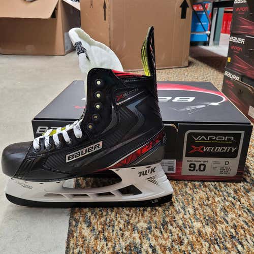 Senior New Bauer Vapor X Velocity Hockey Skates Size 9.0 D