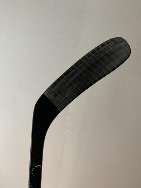 Senior Right Handed Toe Pattern Pro Stock G3 (dressed as) Vapor FlyLite Hockey Stick