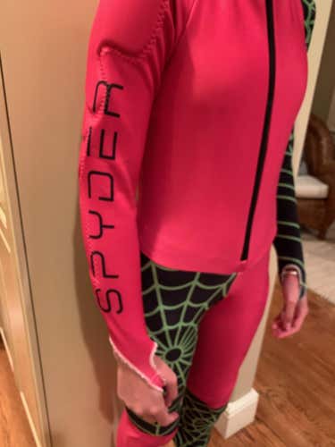 Small Spyder GS Suit (2019)