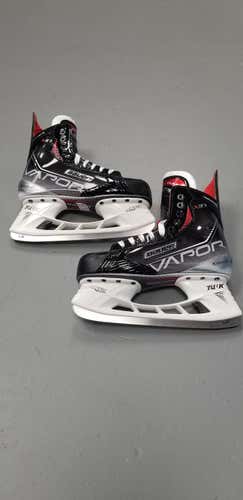 Senior New Bauer Vapor X3.7 Hockey Skates Size 9.5EE