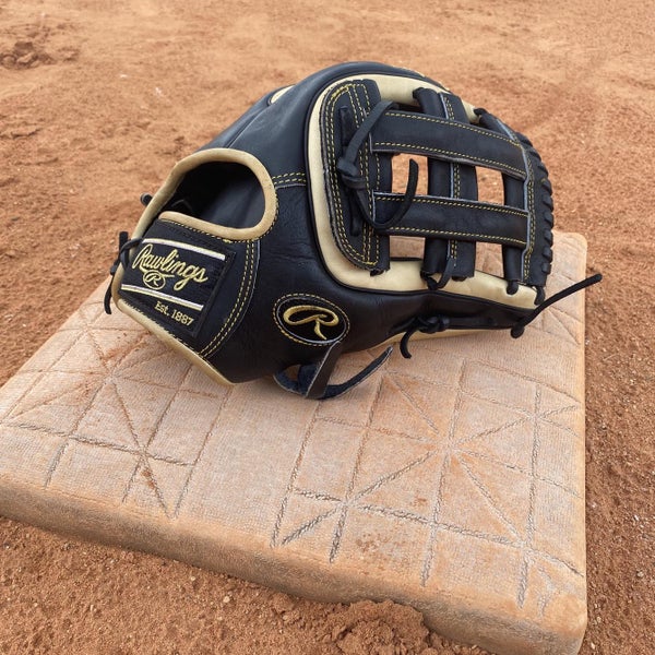 Black New Outfield Heart of the Hide 12.75" Baseball Glove