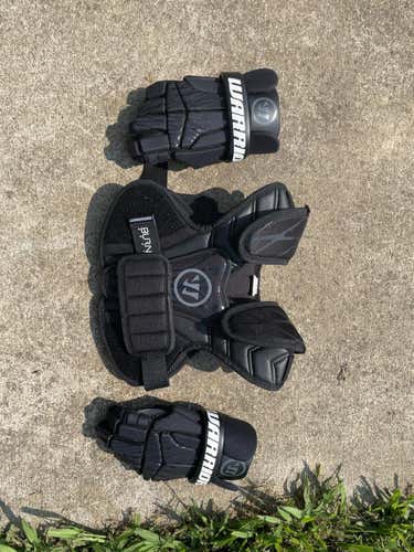Used Youth Warrior Burn Shoulder Pads And Gloves