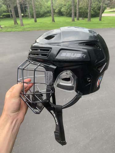 Black Used Medium Bauer Re-Akt 200 Helmet