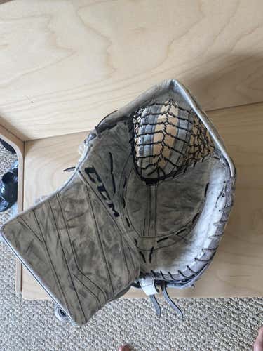 CCM Extreme Flex III / Eflex 3 Hockey Goalie Senior Glove