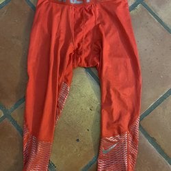 Nike Men’s Medium 3/4 Compression Tights - Red