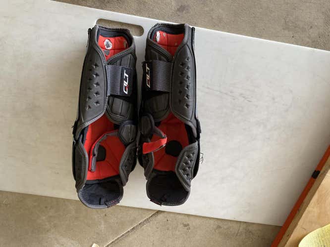 Used Junior CCM ccm qlt shinpads Shin Pads