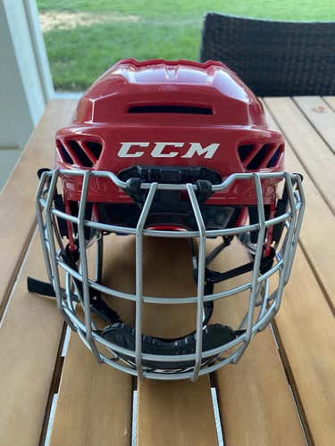 CCM FITLITE 3DS JUNIOR HOCKEY HELMET COMBO