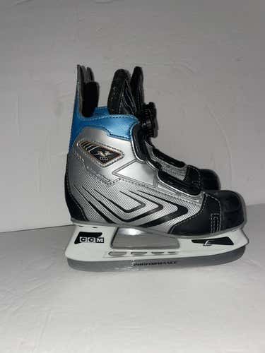 CCM vector Boa hockey skates size 13 youth