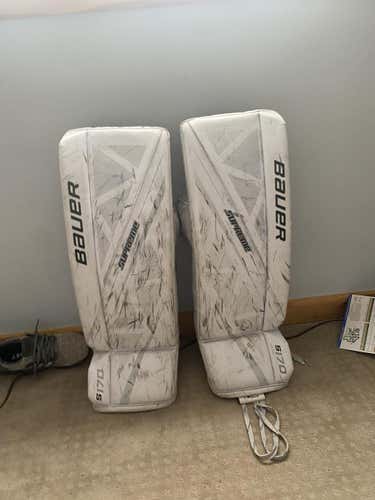 White Junior 31" Bauer  Supreme S170 Goalie Leg Pads