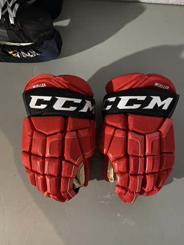 New Red Senior CCM 14" Pro Stock HG50 Gloves