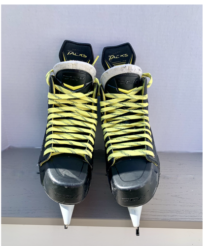 Used Senior CCM Tacks Hockey Skates Extra Wide Width Pro Stock Size 9.5
