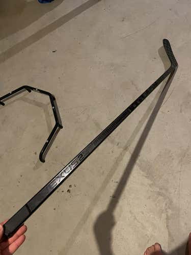 Senior Bauer Mid Pattern  Nexus 2N Pro Hockey Stick