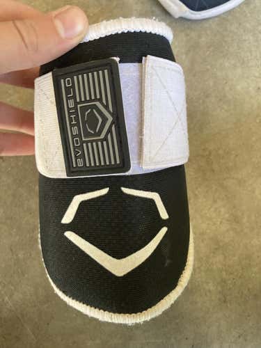 EvoShield elbow guard