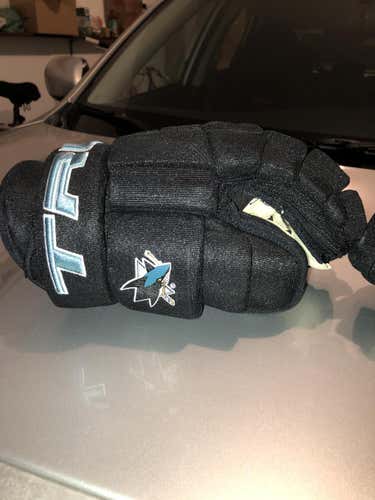 Brand New True A4.5 Gloves 13" With Two New Palm Sets (Make An Offer)