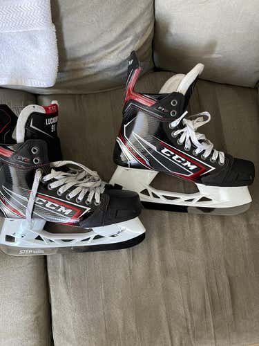 CCM Made In Canada FT2 Skates 8.25/8.0
