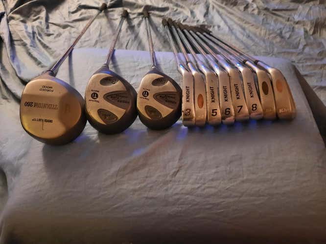 Used Men's Right Handed Knight Clubs (Full Set) Stiff Flex 12 Pieces