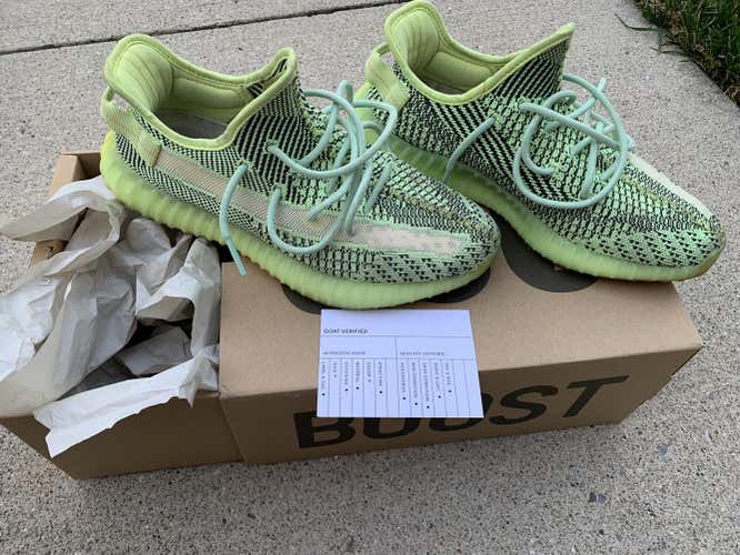 yeezys boost 350 v2 'yeezreel non-reflective'
