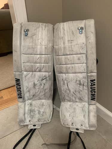 White Used 26" Vaughn Velocity VE8 Goalie Leg Pads