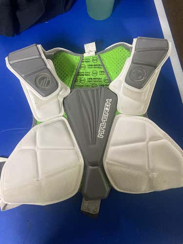 Used Large Maverik Max Shoulder Pads