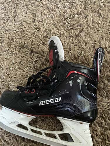Used Bauer Regular Width Size 8.5 Vapor 1X Hockey Skates