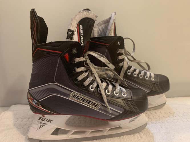 Senior Bauer Size 8.5D Vapor X600 2015 Hockey Skates