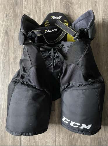 Black Used Senior Small CCM Tacks 5092 Hockey Pants