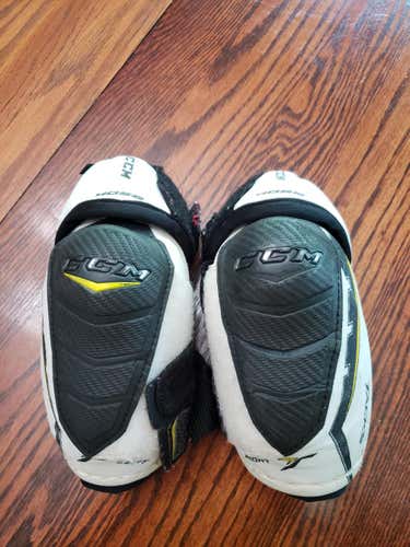 Junior Used Medium CCM Tacks 4052 Elbow Pads