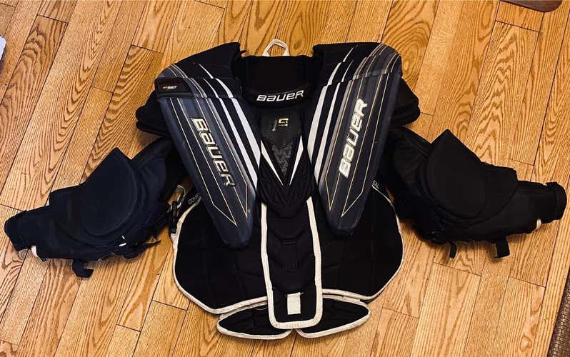 Used Medium Bauer Supreme 1S Goalie Chest Protector
