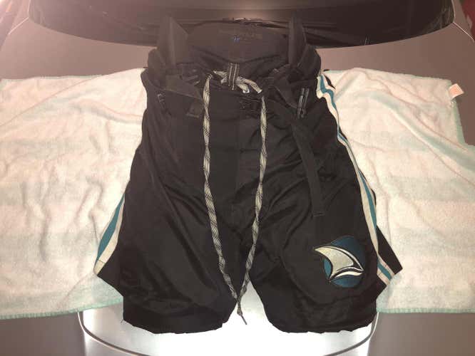 Senior Medium Bauer Nexus 800 Hockey Pants With San Jose Sharks Shell  (Make An Offer)