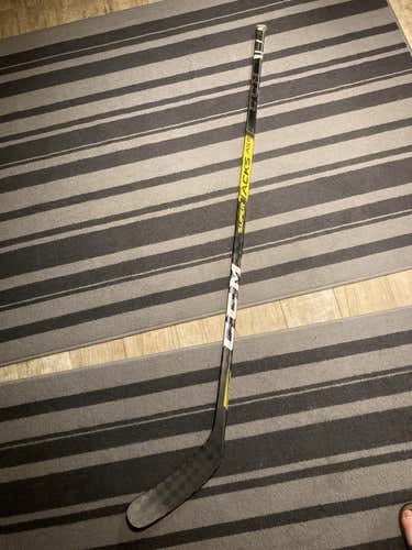 Right Handed Toe Pattern Pro Stock RibCor Trigger 5 Pro Hockey Stick