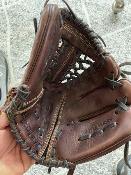 Bradley Igniter Series Youth Baseball Glove