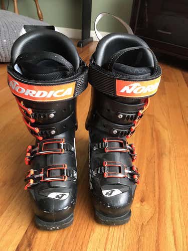 Nordica Dobermann GP 90 Ski Boots