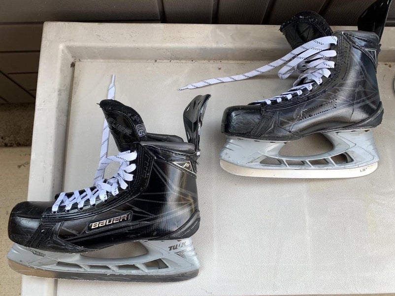Senior Bauer Supreme 1S Size 9.5 EE Hockey Skates