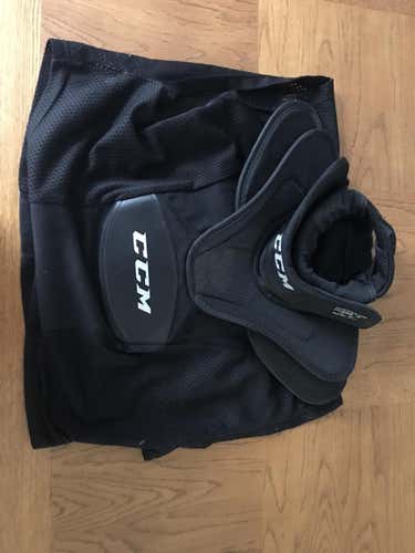 Ccm TC688 hockey goalie Junior neck guard