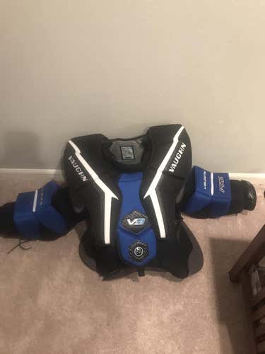 Senior XL Vaughn Velocity V9 Pro Goalie Chest Protector