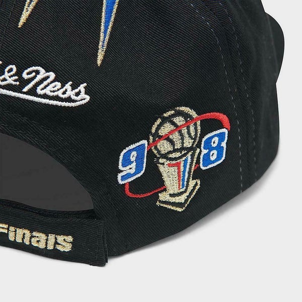 Bulls '1998 FINALS SNAPBACK' Black Hat by Mitchell & Ness