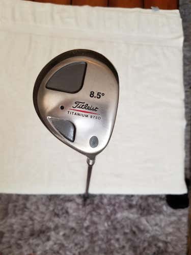 Used Men's Titleist Right Handed 975D Driver Stiff Flex 8.5 Loft