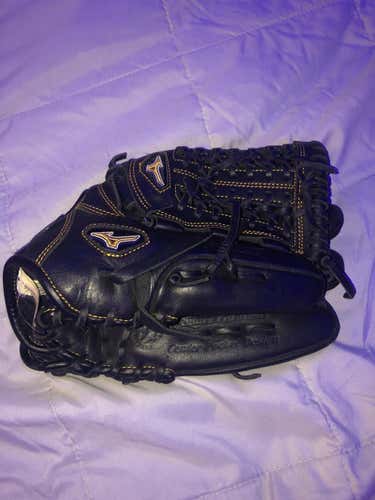Misuno Black MVP Prime Infielders Glove