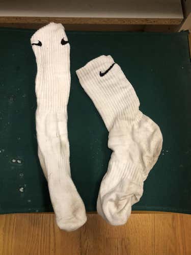 White Men's Medium Nike Socks