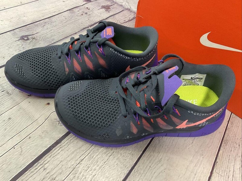 Presentator knoop Twee graden Nike Womens Free 5.0 Size 6 Running Shoes Purple/Pink/Gray New With Box |  SidelineSwap