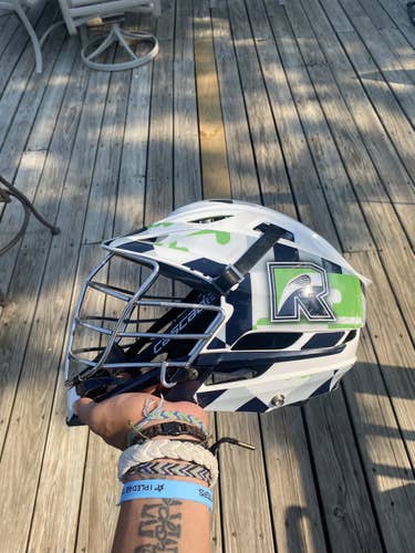 White Adult Player's Cascade R Helmet
