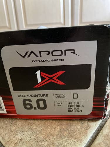 Senior Bauer Regular Width  Size 6 Vapor 1X Hockey Skates
