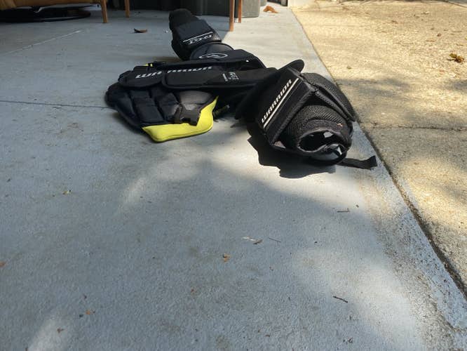 Warrior Hockey Goalie Chest & Arm Protectors R/GT JR