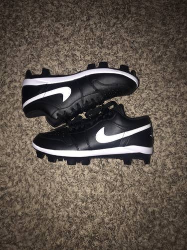 JORDAN 1 CLEATS SIZE 10