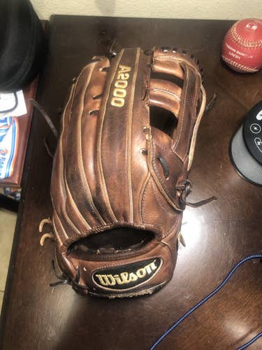 Wilson A2000 12.75 Outfield Glove