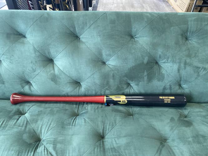 B45 Wood Pro Select CARGO5 Bat (-3) 30oz, 33"